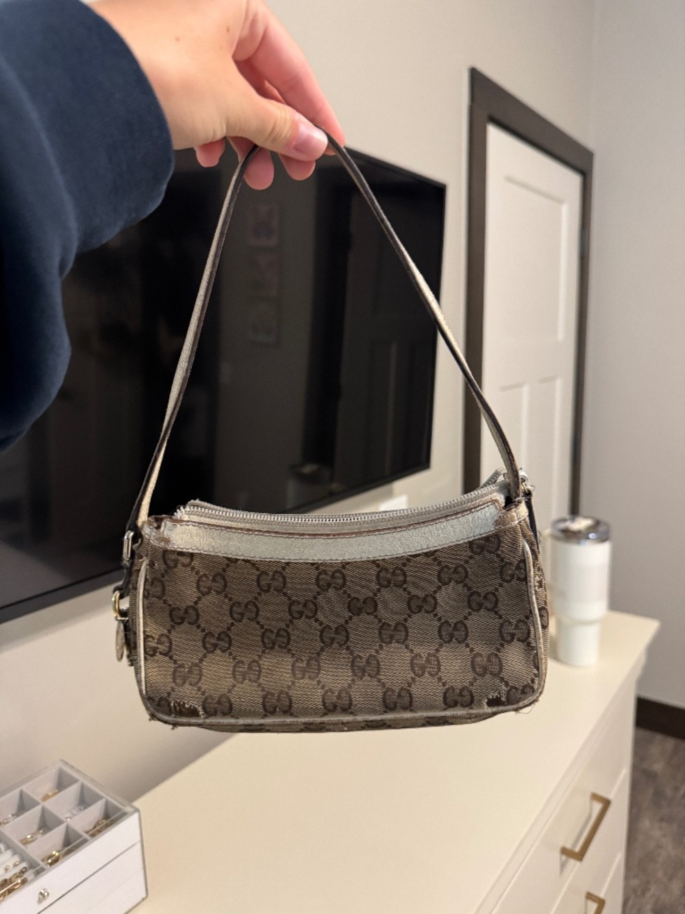 Gucci shoulder bag